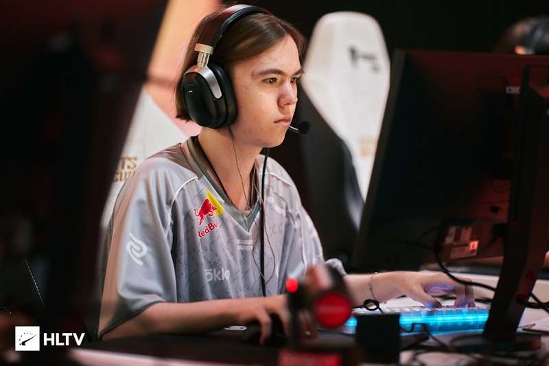 Spirit survive Luminosity in overtime at the Esports World Cup